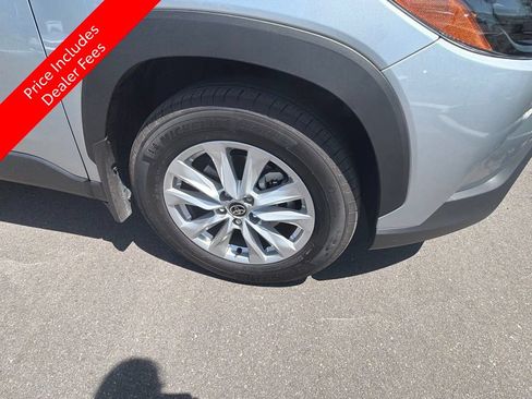 Used 2026 Toyota Corolla Cross LE FWD image 6