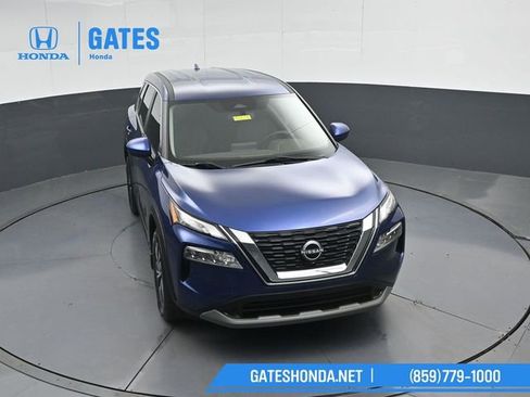 Used 2023 Nissan Rogue SV AWD/4WD image 44