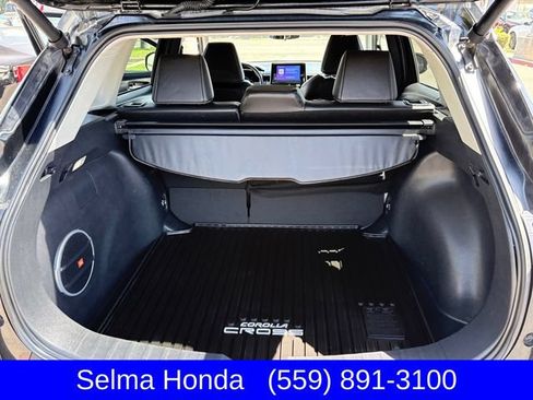 Used 2024 Toyota Corolla Cross XLE w/ Convenience Package FWD image 24