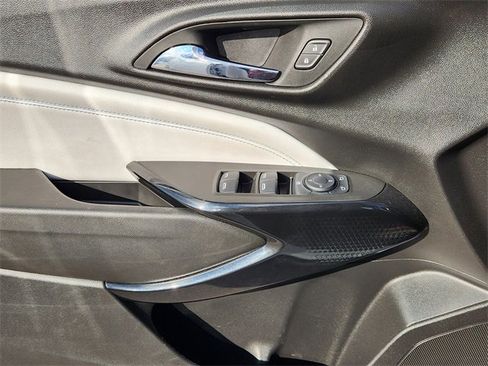 Used 2024 Chevrolet Trax LT image 24