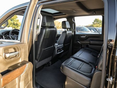 Used 2022 GMC Sierra 3500 Denali w/ Denali Black Diamond Edition image 46