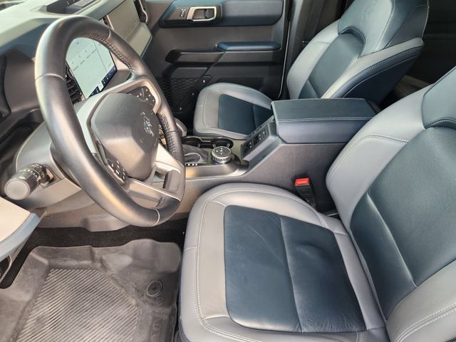 Used 2024 Ford Bronco Outer Banks AWD/4WD image 12