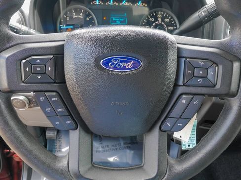 Used 2016 Ford F150 XLT AWD/4WD image 23