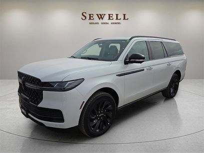 New 2026 Lincoln Navigator L Reserve w/ Jet Appearance Package