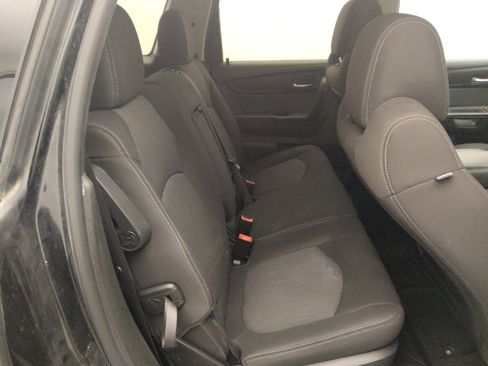 Used 2017 Chevrolet Traverse LT w/ Style and Technology Package FWD image 19
