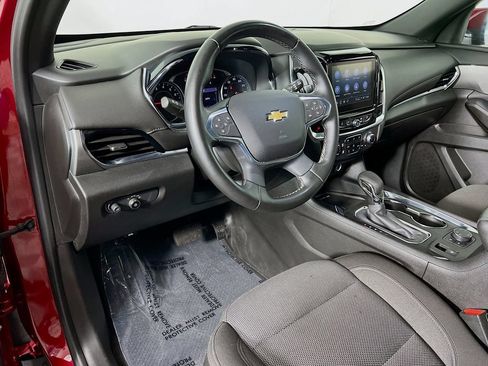 Used 2023 Chevrolet Traverse LT w/ Rear Camera Mirror Package AWD/4WD image 9