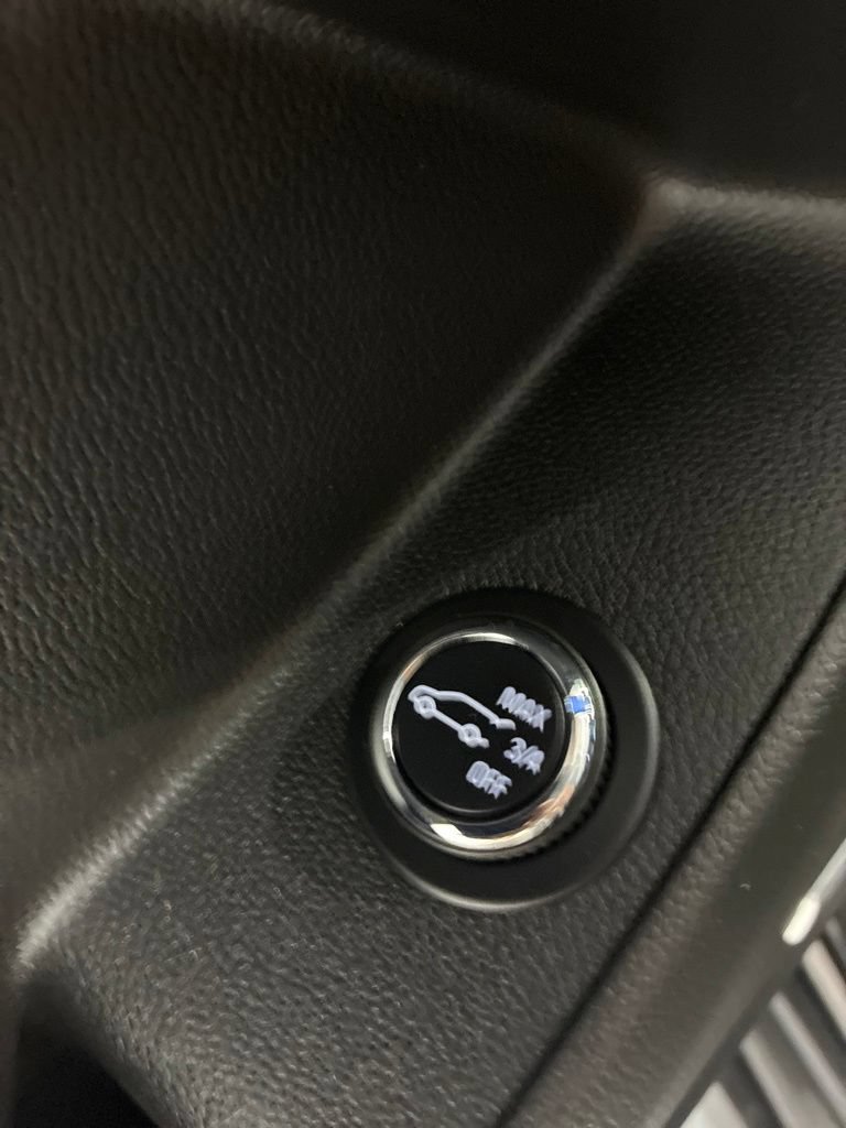 Used 2022 Chevrolet Traverse RS w/ LPO, Floor Liner Package FWD image 22