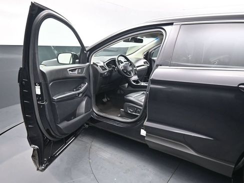 Used 2019 Ford Edge SEL w/ Equipment Group 201A AWD/4WD image 8