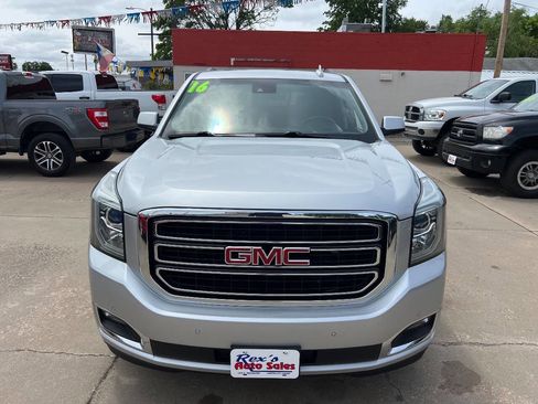 Used 2016 GMC Yukon SLT w/ Open Road Package AWD/4WD image 3