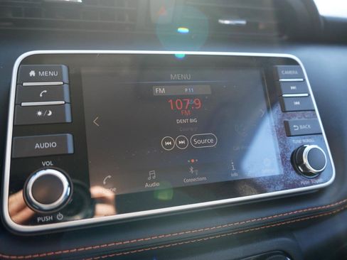 Used 2020 Nissan Kicks SR w/ SR Premium Package image 32