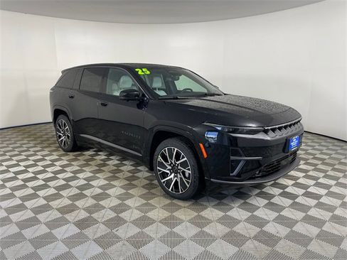 New 2025 Jeep Wagoneer S Limited image 26