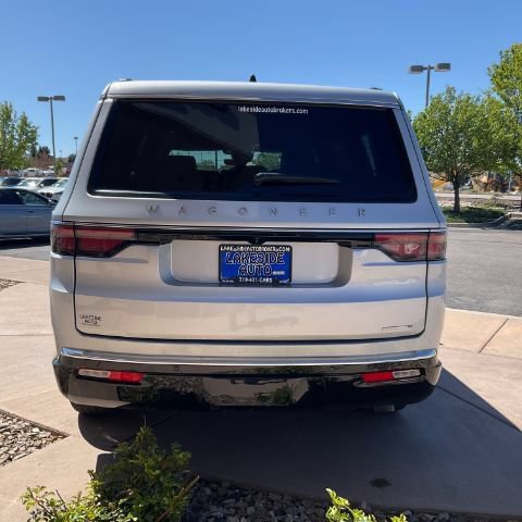 Used 2024 Jeep Wagoneer Series III AWD/4WD image 7