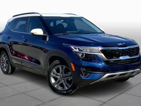 Used 2023 Kia Seltos S image 2