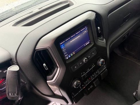 Used 2021 Chevrolet Silverado 1500 Custom image 28