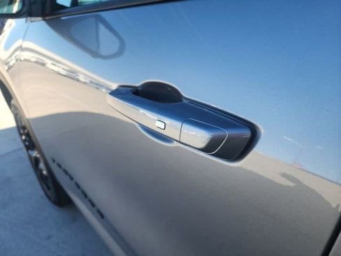 New 2026 Chevrolet Traverse LT w/ Midnight/Sport Edition image 12