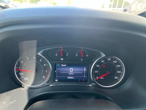Used 2023 GMC Acadia SLE w/ Driver Convenience Package FWD image 7