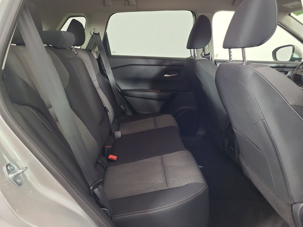 Used 2025 Nissan Rogue SV FWD image 22