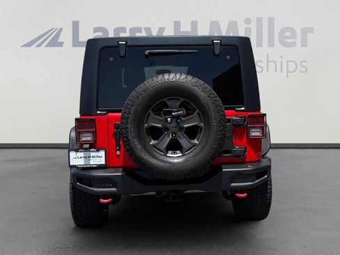 Used 2018 Jeep Wrangler Unlimited Rubicon AWD/4WD image 4