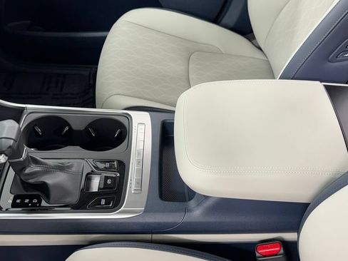 New 2026 Kia Carnival EX FWD image 35