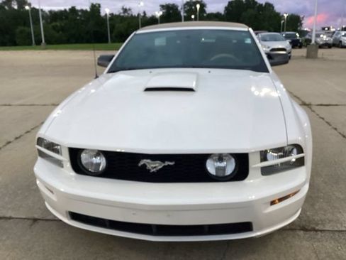 Used 2007 Ford Mustang GT RWD image 4