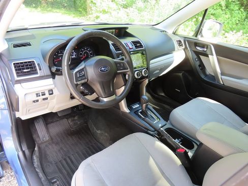 Used 2016 Subaru Forester 2.5i Touring w/ Popular Package #2 AWD/4WD image 27