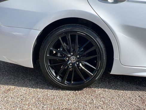 Used 2023 Toyota Camry XSE image 7