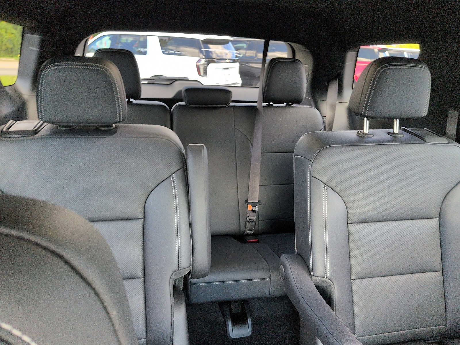 Used 2026 Chevrolet Traverse LT FWD image 11