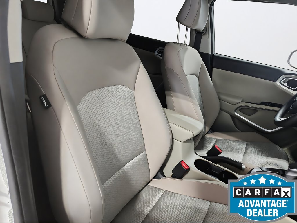Used 2022 Kia Soul LX FWD image 32