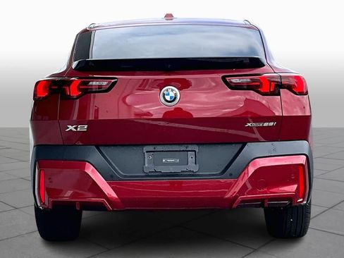 Certified 2025 BMW X2 xDrive28i w/ Premium Package image 4