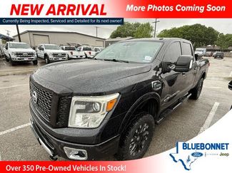 Used 2017 Nissan Titan PRO-4X video 1