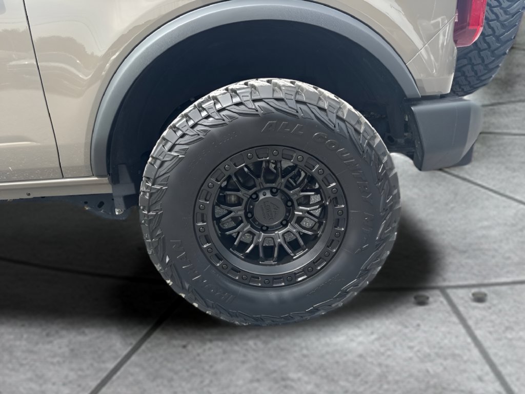 Used 2025 Ford Bronco 2-Door AWD/4WD image 23