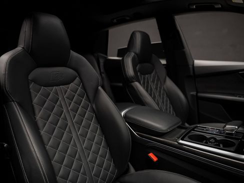 Used 2022 Audi SQ8 Premium Plus AWD/4WD image 64