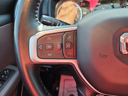 Used 2022 RAM 1500 Big Horn AWD/4WD image 17
