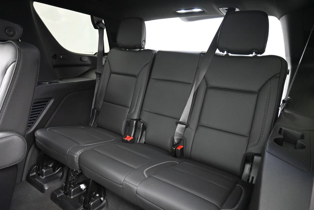 Used 2024 GMC Yukon Denali w/ Denali Reserve Package AWD/4WD image 16