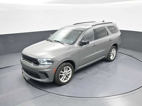 Used 2023 Dodge Durango GT image 37