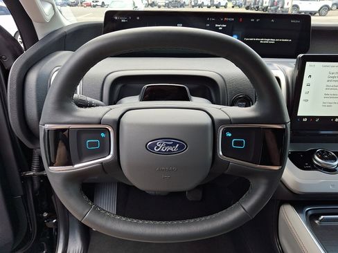 Used 2025 Ford Expedition Max Active AWD/4WD image 20