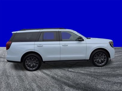 Used 2026 Ford Expedition Platinum w/ Stealth Appearance Package