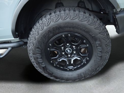 Certified 2022 Ford Bronco Wildtrak image 6