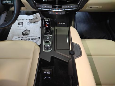 Used 2024 Cadillac CT5 Luxury w/ Cold Weather Package AWD/4WD image 38