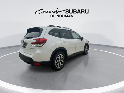 Used 2021 Subaru Forester Premium AWD/4WD image 8