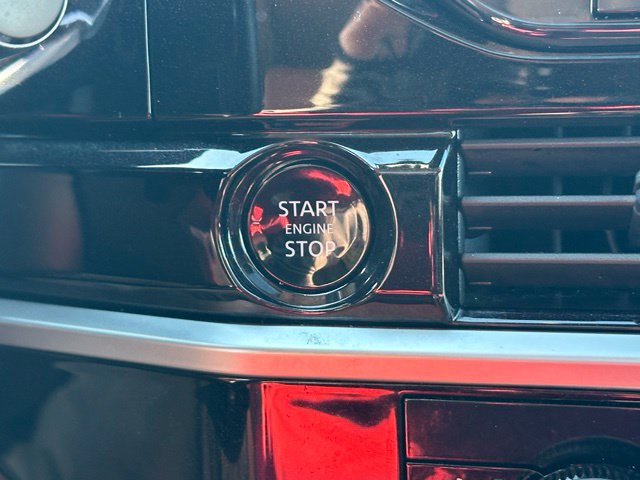 Certified 2025 Nissan Pathfinder Platinum AWD/4WD image 36