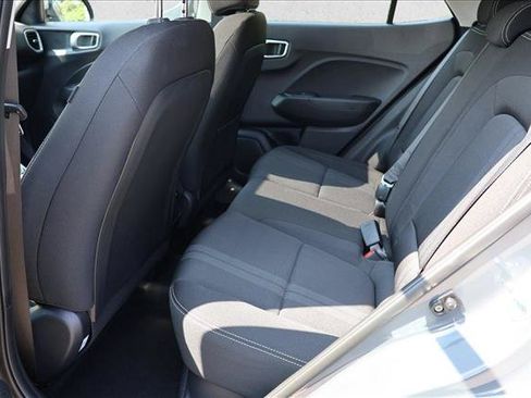 Used 2026 Hyundai Venue SEL FWD image 23