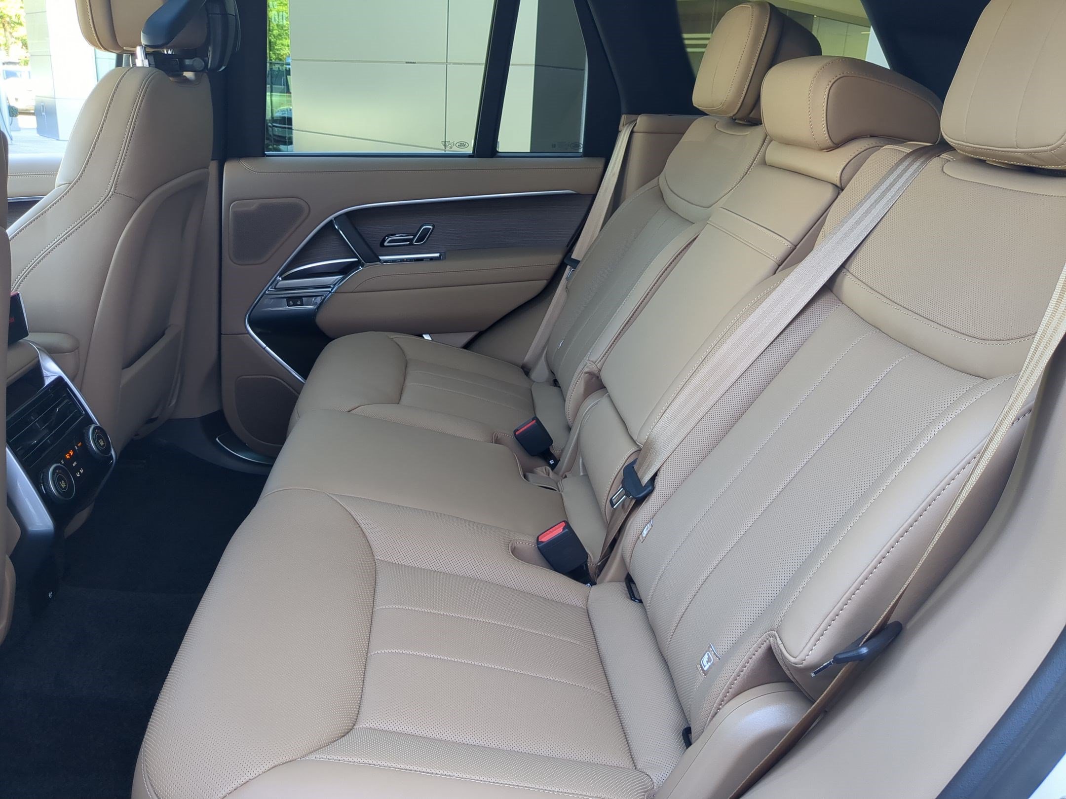 New 2027 Land Rover Range Rover SE AWD/4WD image 28
