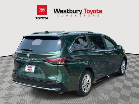 Certified 2024 Toyota Sienna Limited AWD/4WD image 9