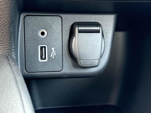 Used 2025 Nissan Versa S w/ Trunk Package FWD image 22
