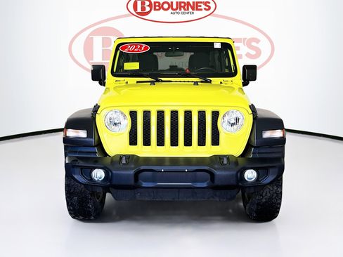 Used 2023 Jeep Wrangler Unlimited Sport image 4