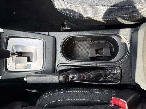 Used 2018 Subaru Forester 2.5i Premium w/ All-Weather Package image 30