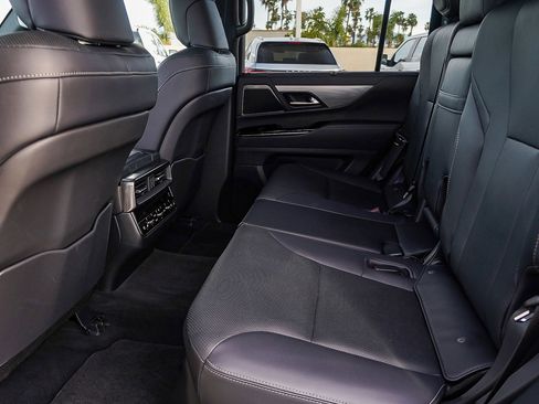 Used 2024 Lexus LX 600 F Sport image 22