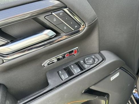 New 2024 GMC Sierra 1500 AT4 w/ Technology Package AWD/4WD image 17