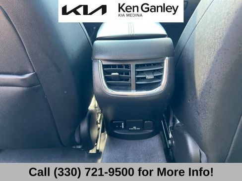 Used 2016 Chevrolet Malibu Premier w/ Driver Confidence Package II FWD image 43
